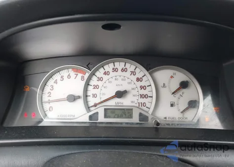 2005 Toyota Corolla S z USA, uszkodzony, nr VIN 1NXBR32E15Z494468